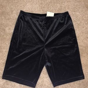 Velvet black biker shorts